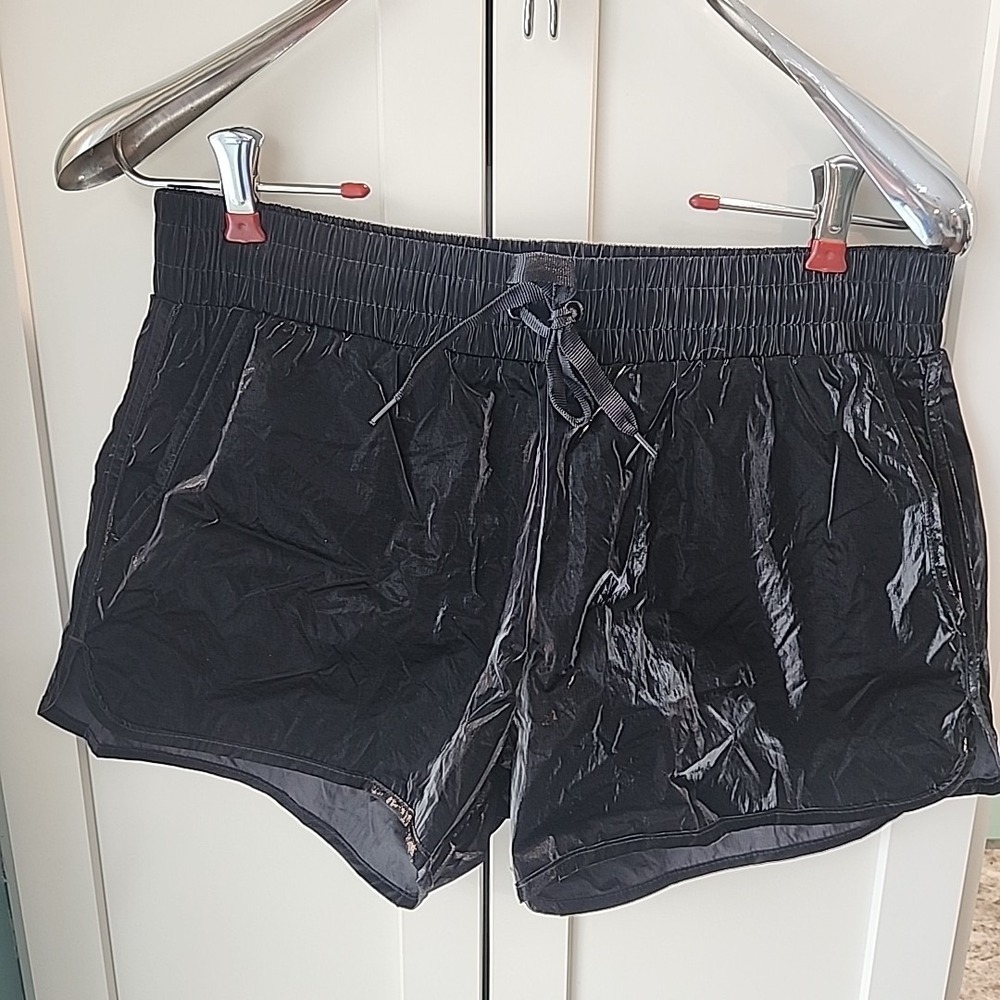 ZYIA Midnight Gloss Bomber‎ Shorts Size L